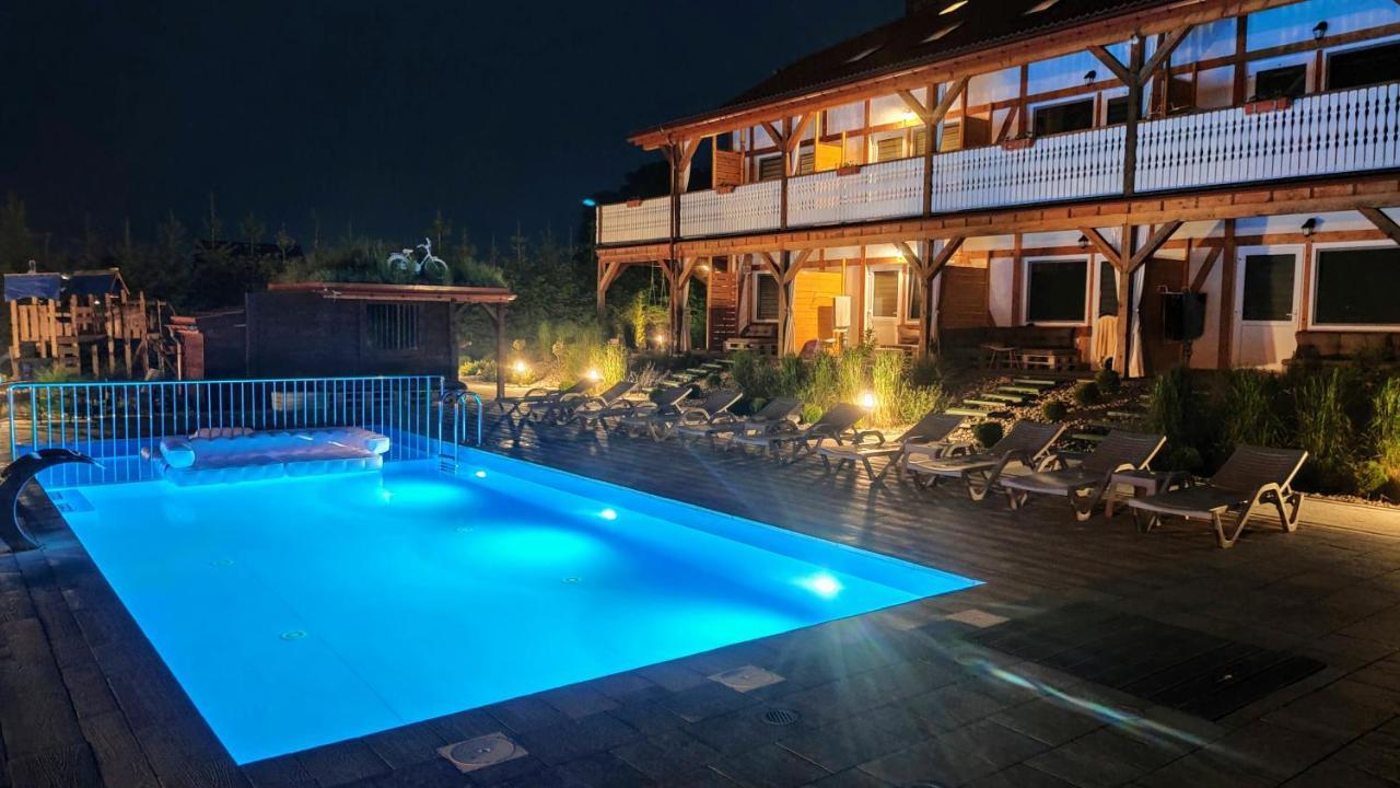 ボボリン Zlociste Zacisze Bed & Breakfast エクステリア 写真