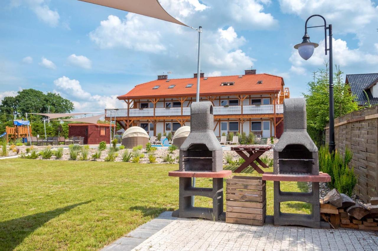 ボボリン Zlociste Zacisze Bed & Breakfast エクステリア 写真