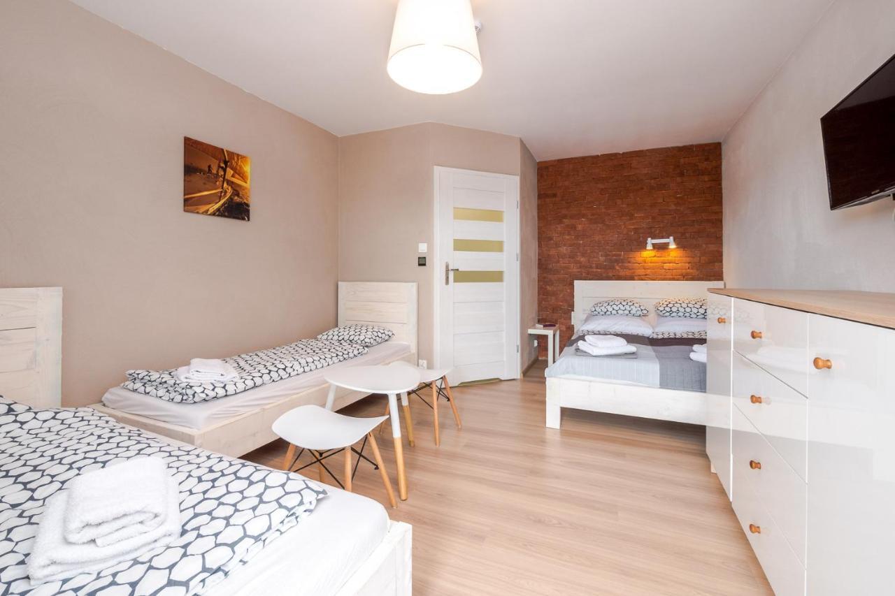 ボボリン Zlociste Zacisze Bed & Breakfast エクステリア 写真
